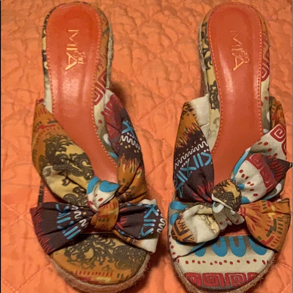 Women’s wedge sandals